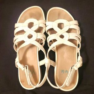White Yuu Sandals